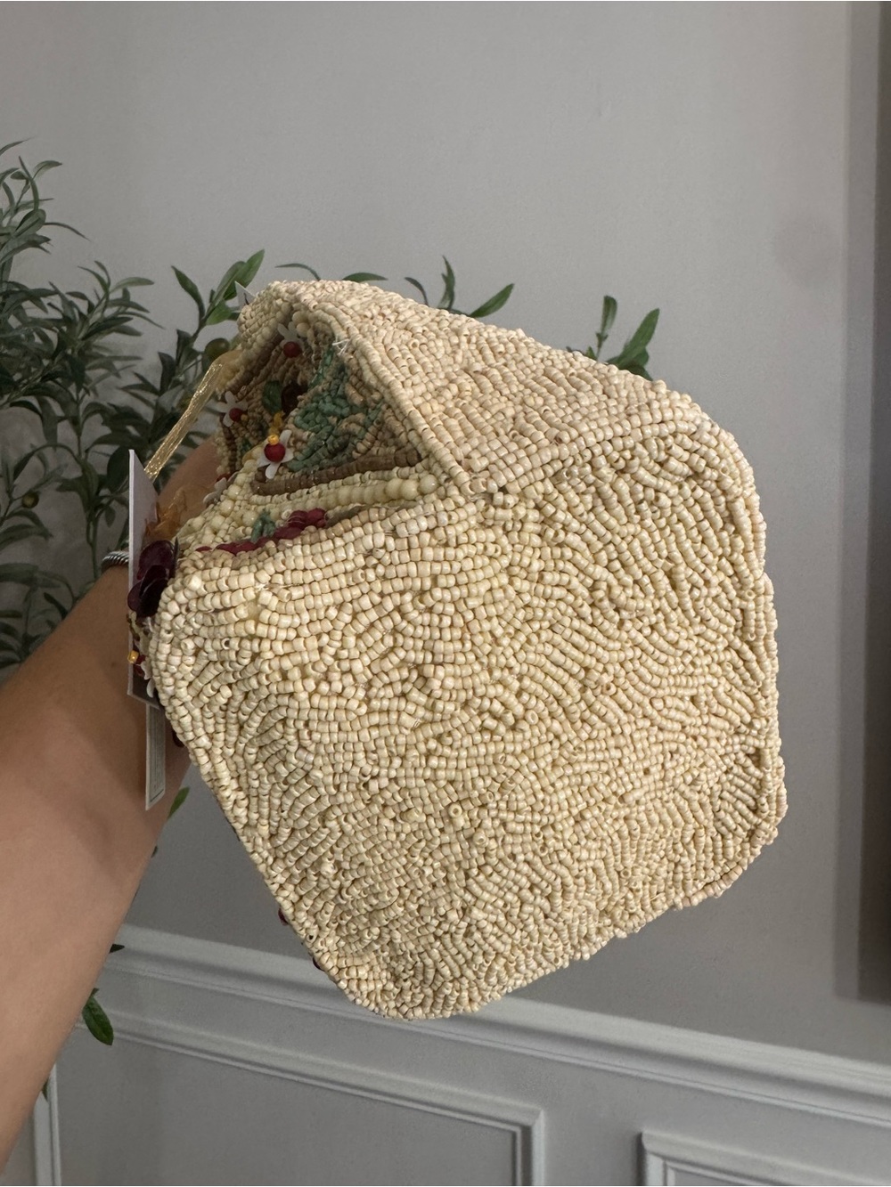Made in India beaded tote bag with embroidered pumpkin and leaf design - Picture 5 of 6
